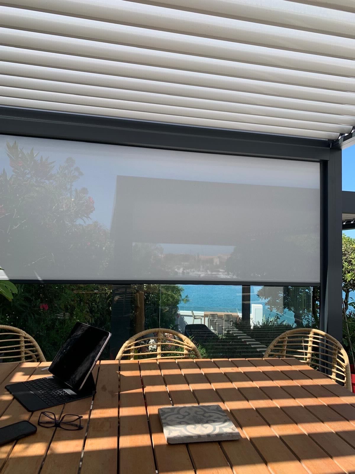Installation d’une pergola bioclimatique à Martigues