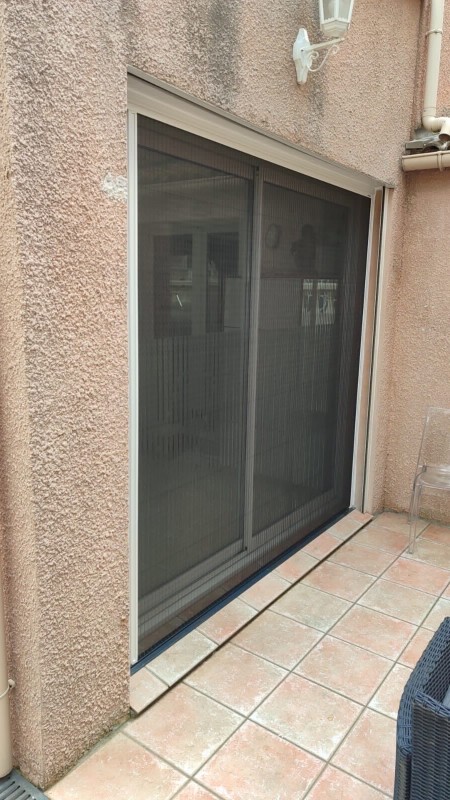 Installation des moustiquaires sur mesure à Vitrolles 