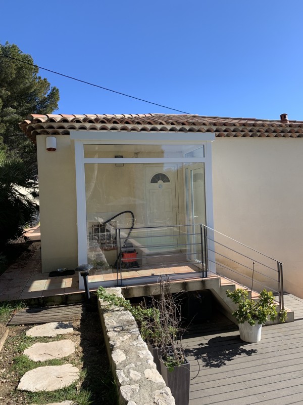 Installation d’un sas d’entrée à Martigues